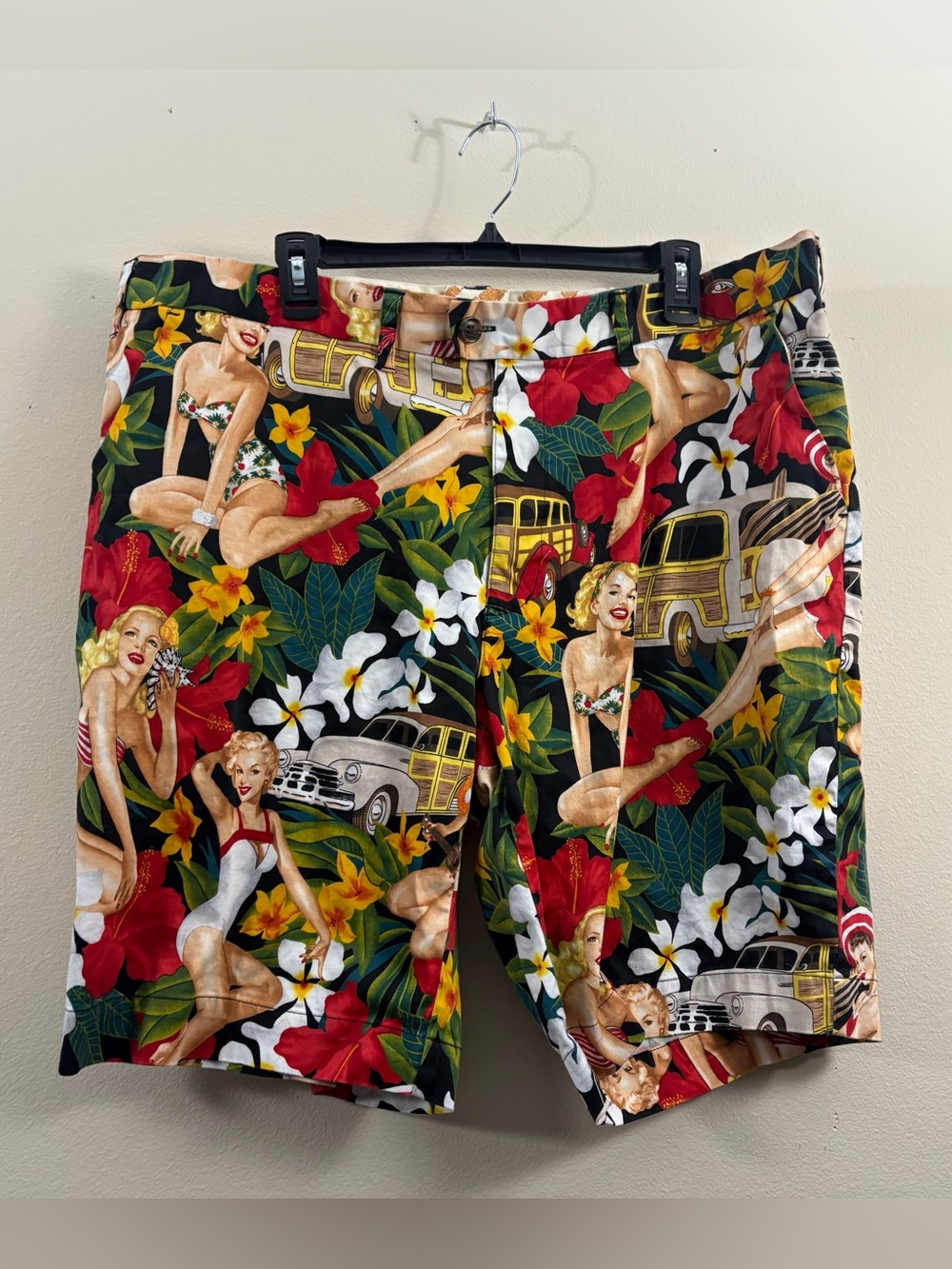 Loudmouth Golf Sz 44 Aloha Girls Men's Shorts Pinup Hawaiian Tropical